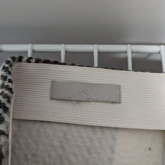 Winter skirt - Picture 3 of 3